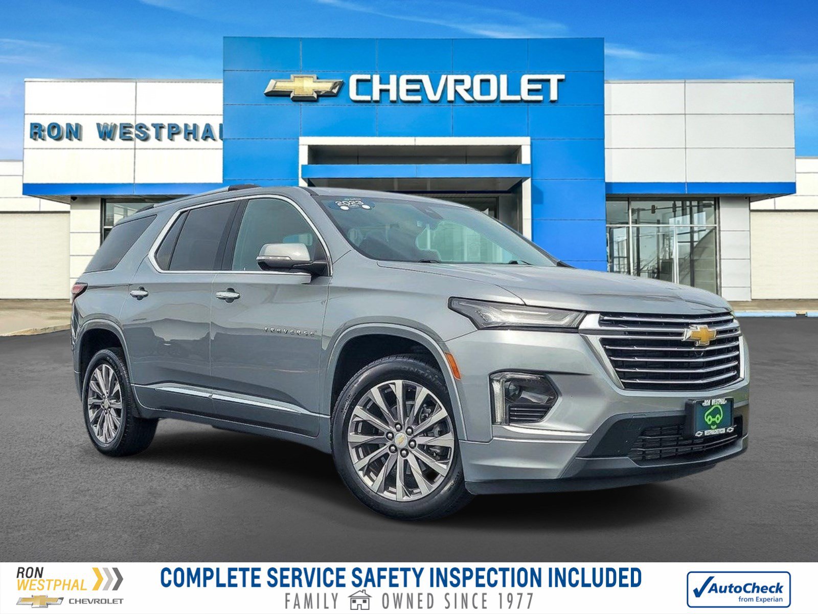 Certified 2023 Chevrolet Traverse Premier AWD/4WD image 1