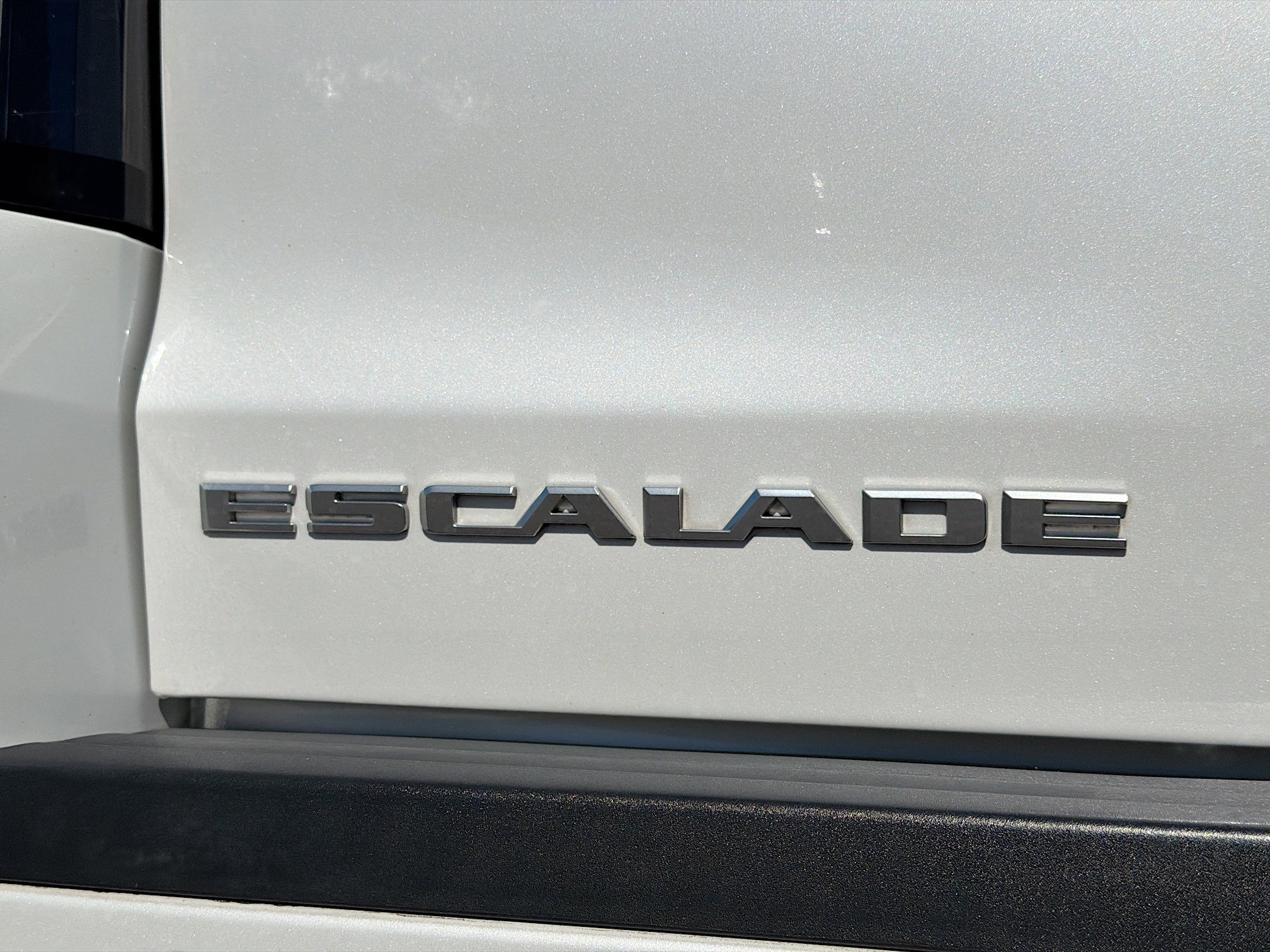 Used 2020 Cadillac Escalade Luxury image 11