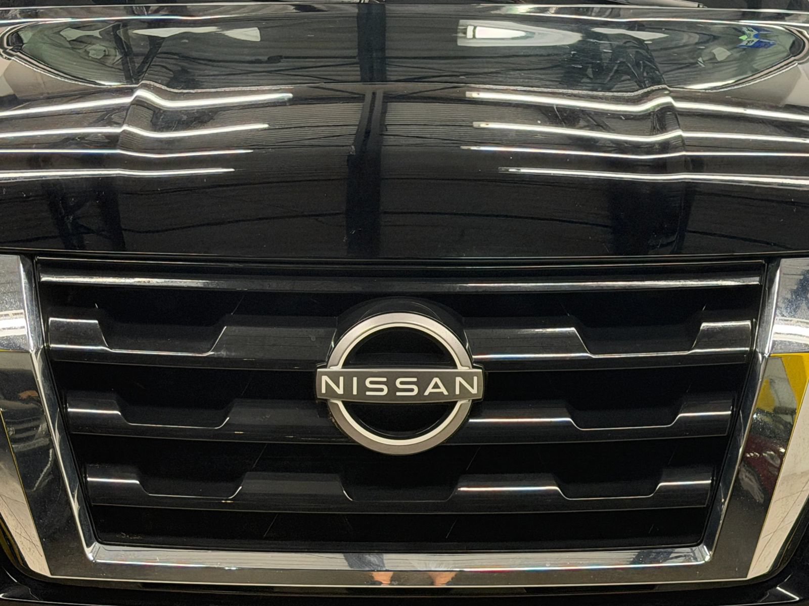 Used 2021 Nissan Armada SV RWD image 5