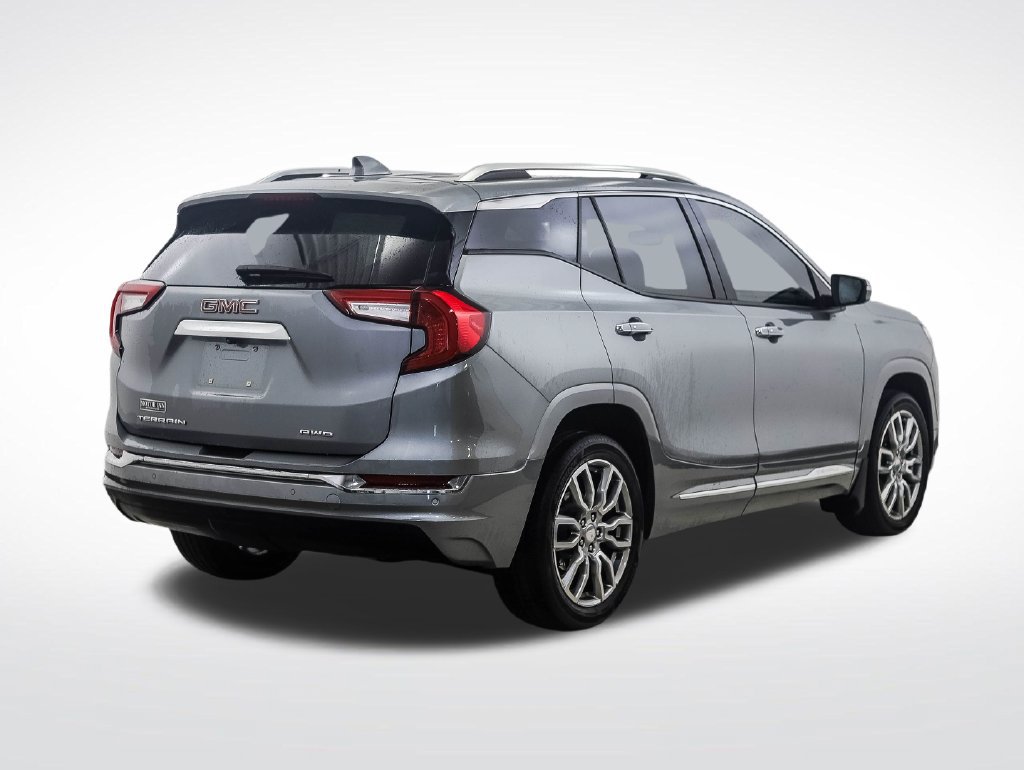Used 2023 GMC Terrain Denali AWD/4WD image 5