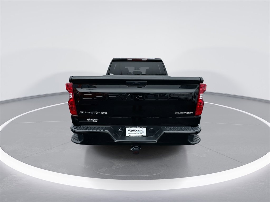 Used 2025 Chevrolet Silverado 1500 Custom image 7