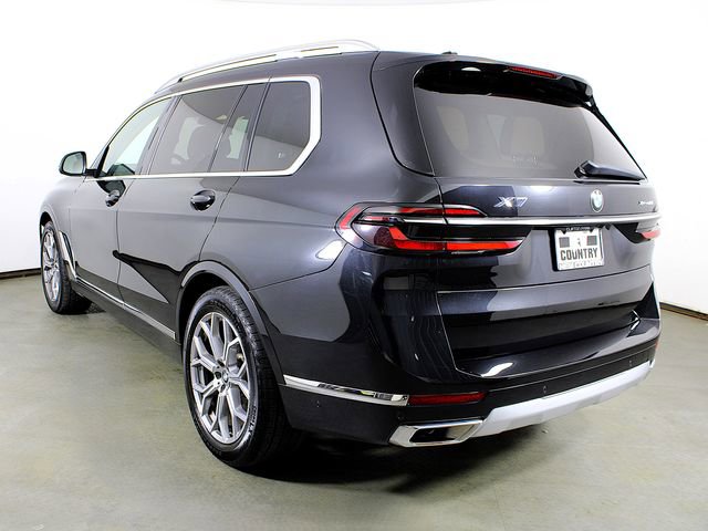 Used 2024 BMW X7 xDrive40i w/ Premium Package image 3