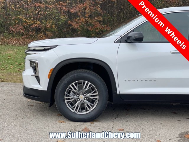 New 2026 Chevrolet Traverse LT image 10