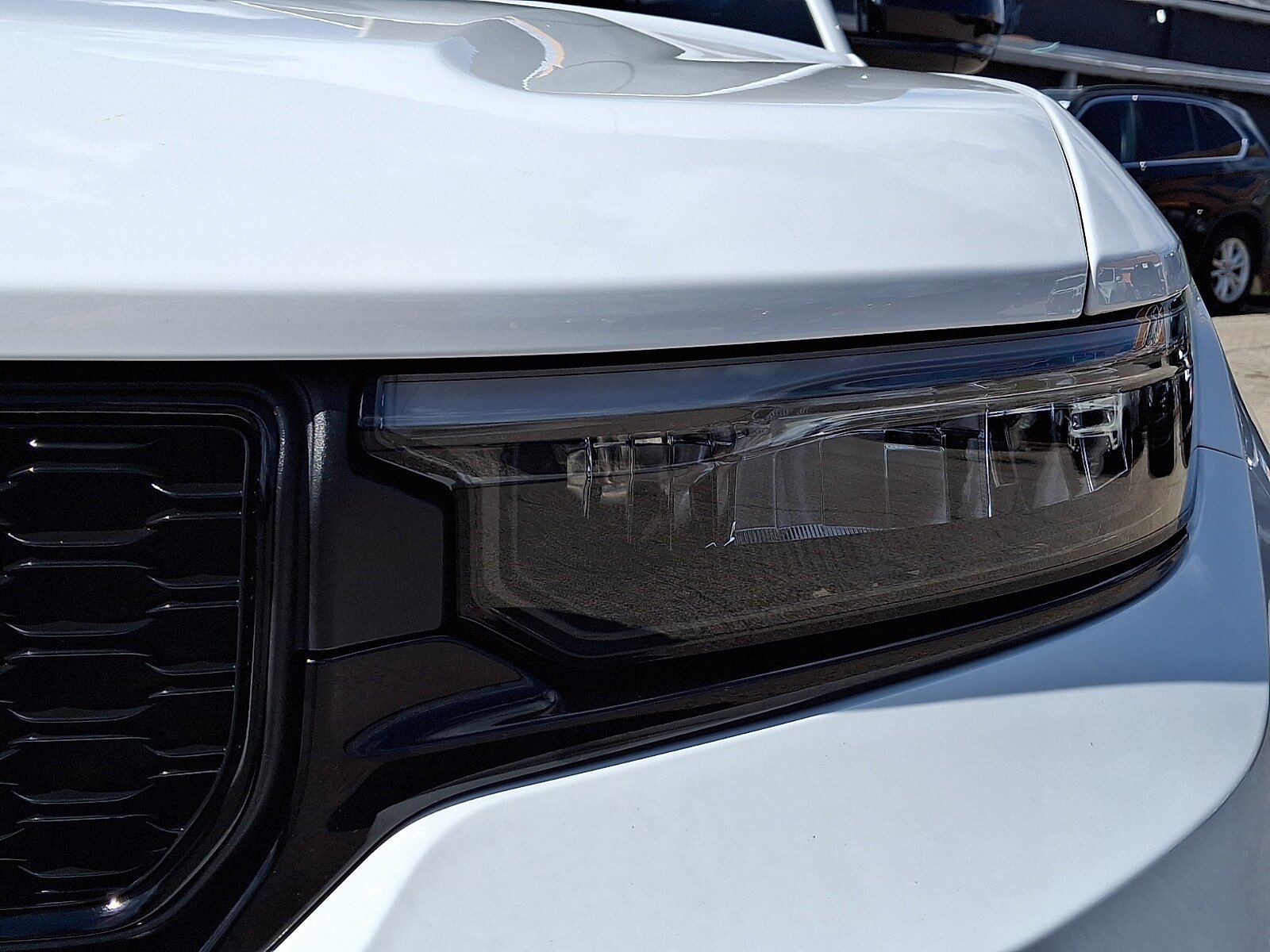 Used 2023 Jeep Grand Cherokee Altitude image 9