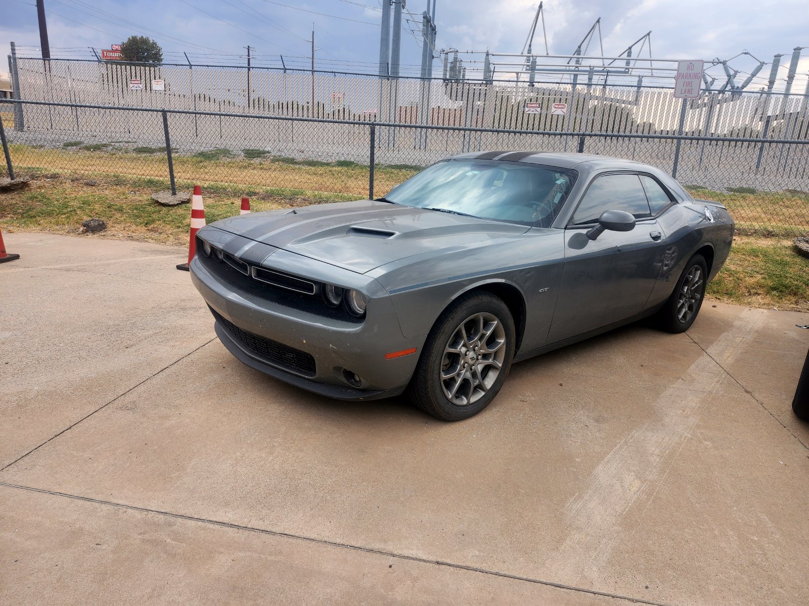 Used 2017 Dodge Challenger GT AWD/4WD image 2