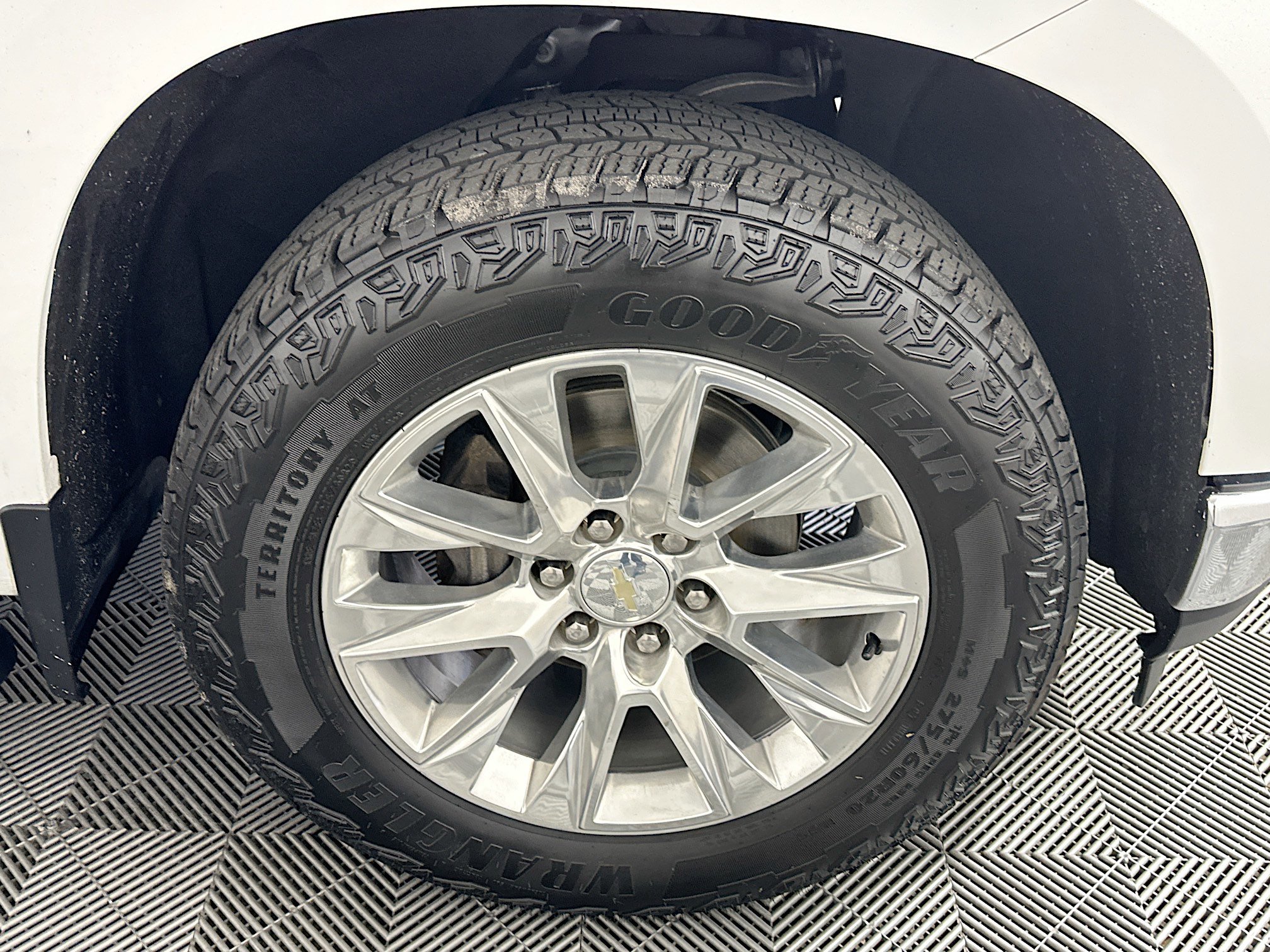 Used 2022 Chevrolet Silverado 1500 LTZ image 11