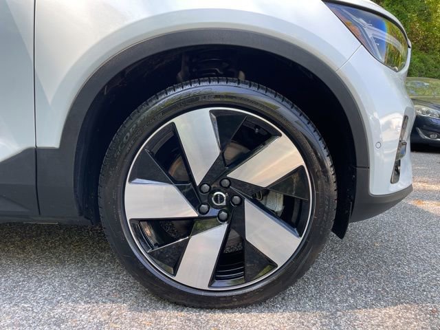 Certified 2023 Volvo C40 P8 Recharge Ultimate w/ Protection Package Premier AWD/4WD image 24