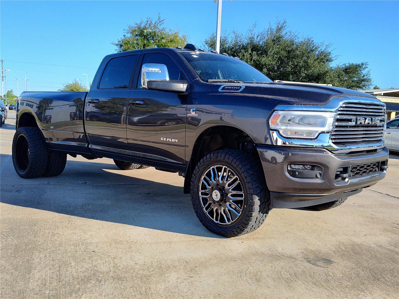 Used 2024 RAM 3500 Laramie w/ Protection Group image 10