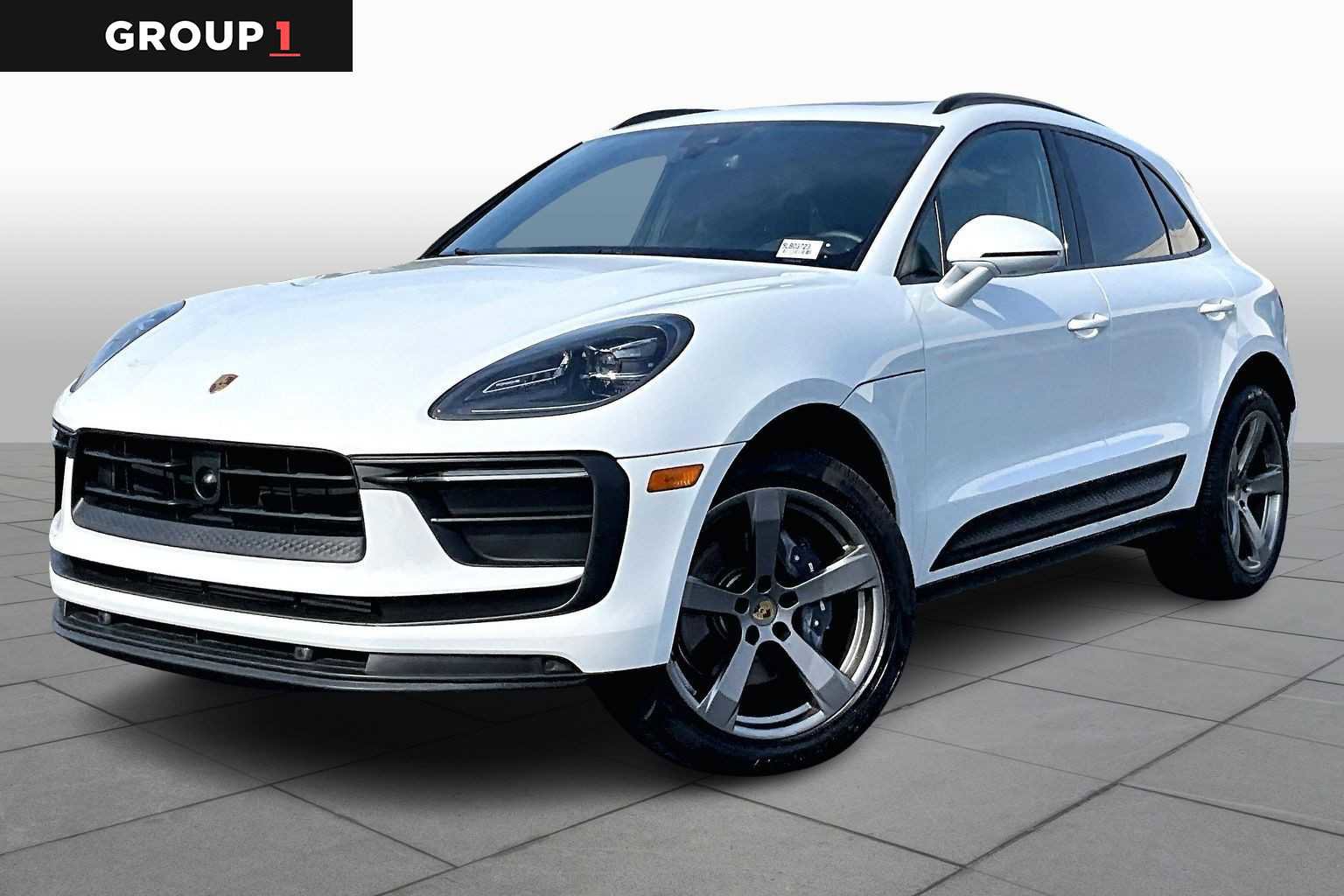 Used 2025 Porsche Macan image 1