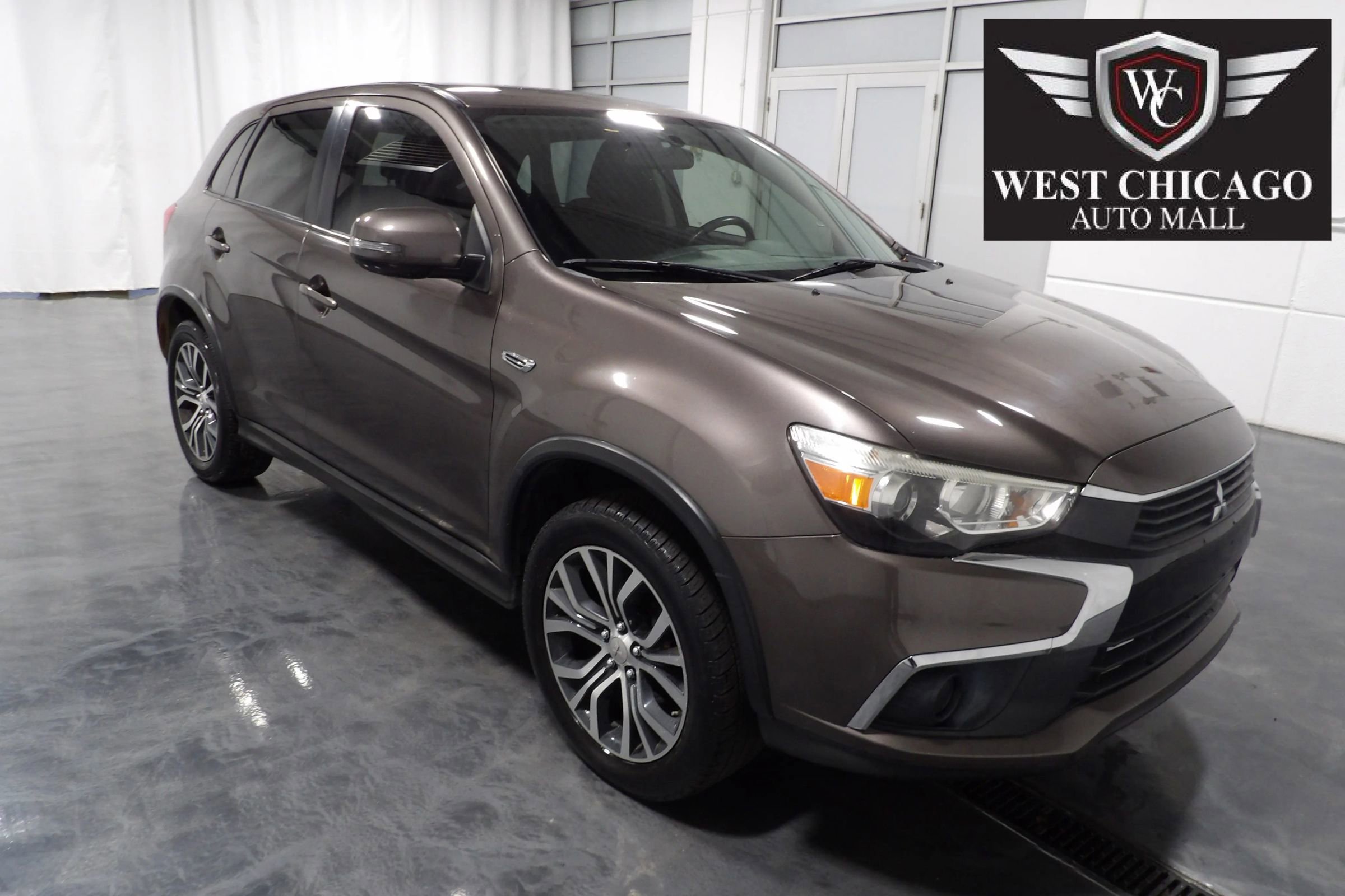 Used 2017 Mitsubishi Outlander Sport ES image 1