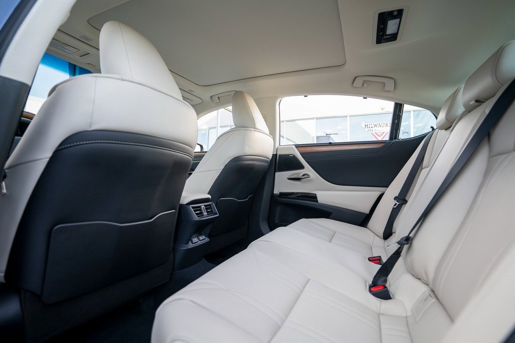 New 2025 Lexus ES 350 Ultra Luxury image 38