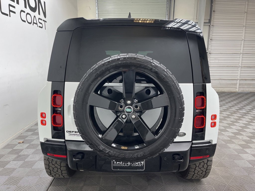 Used 2023 Land Rover Defender 110 X-Dynamic SE image 5