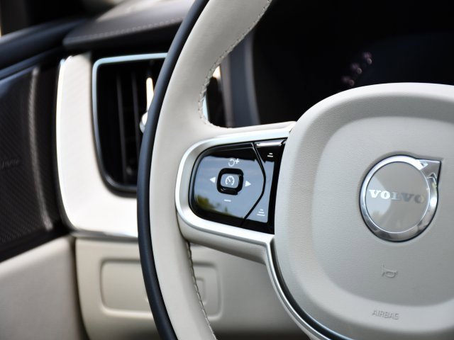 New 2026 Volvo XC60 T8 Ultra w/ Protection Package Premier image 22