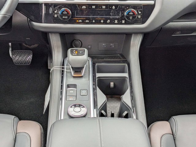 New 2025 Nissan Pathfinder Platinum w/ Black Appearance Package image 21