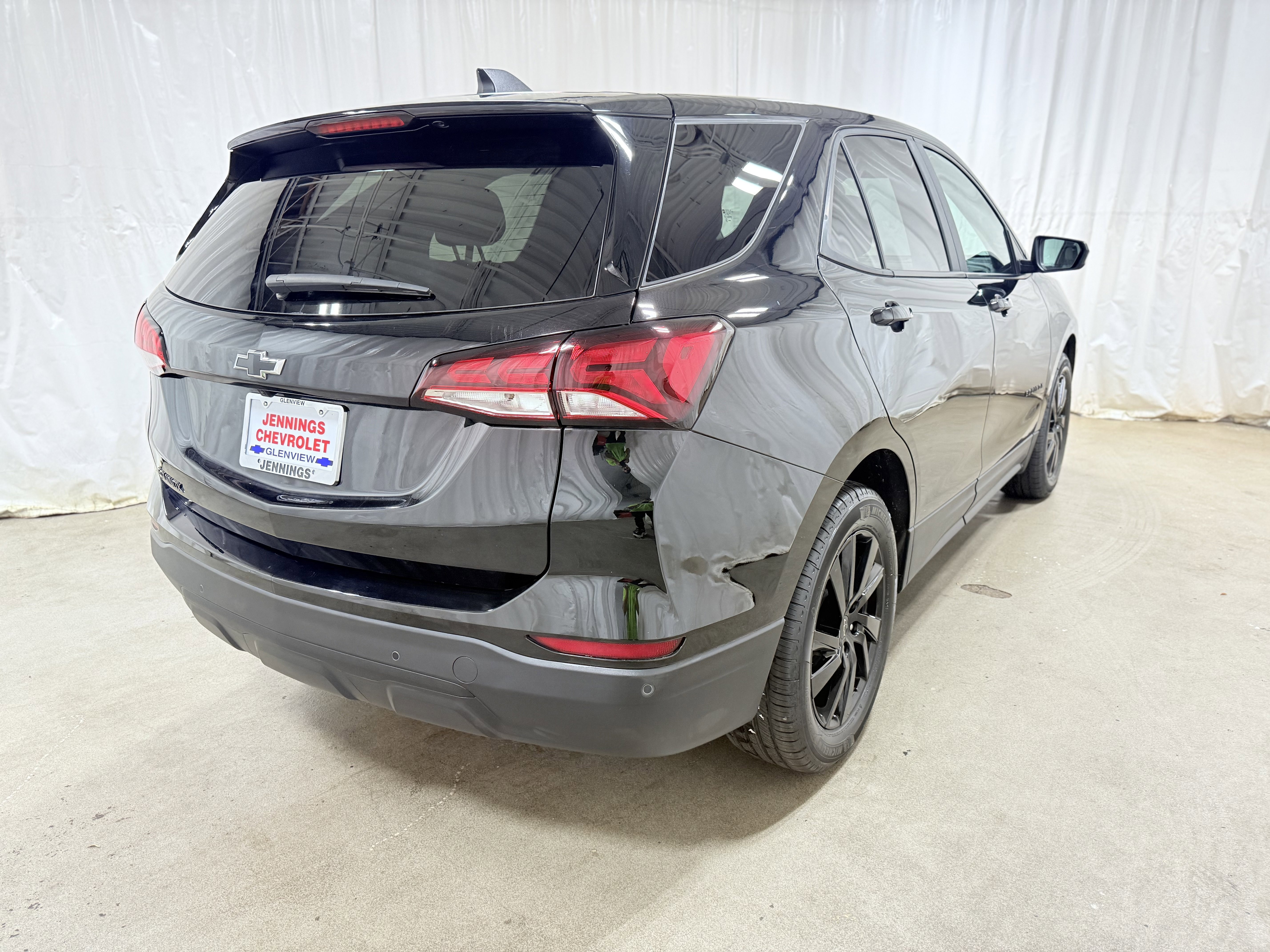 Certified 2024 Chevrolet Equinox LS w/ LS Convenience Package image 8