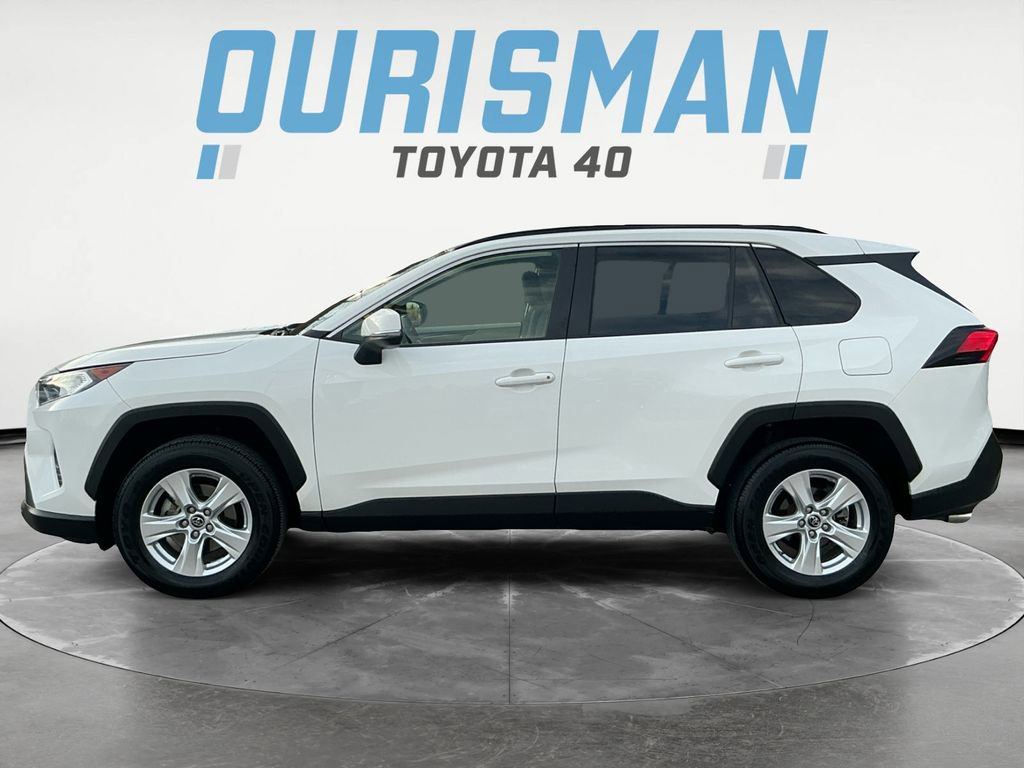 Used 2019 Toyota RAV4 XLE image 4