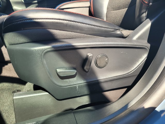 Used 2025 Ford Escape ST-Line FWD image 13