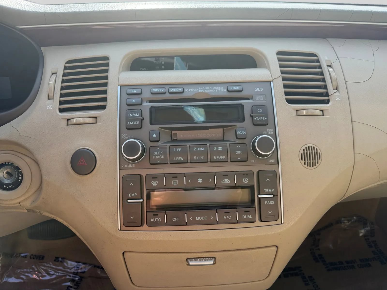 Used 2006 Hyundai Azera Limited FWD image 21
