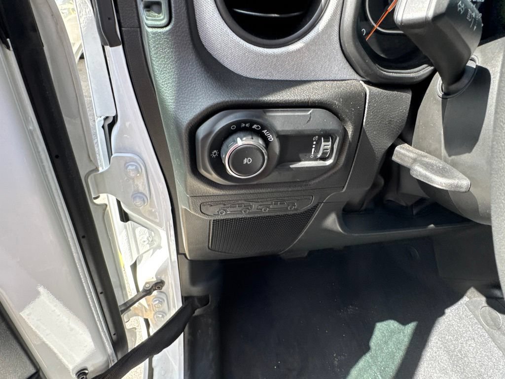 Used 2025 Jeep Wrangler Unlimited Sport AWD/4WD image 38