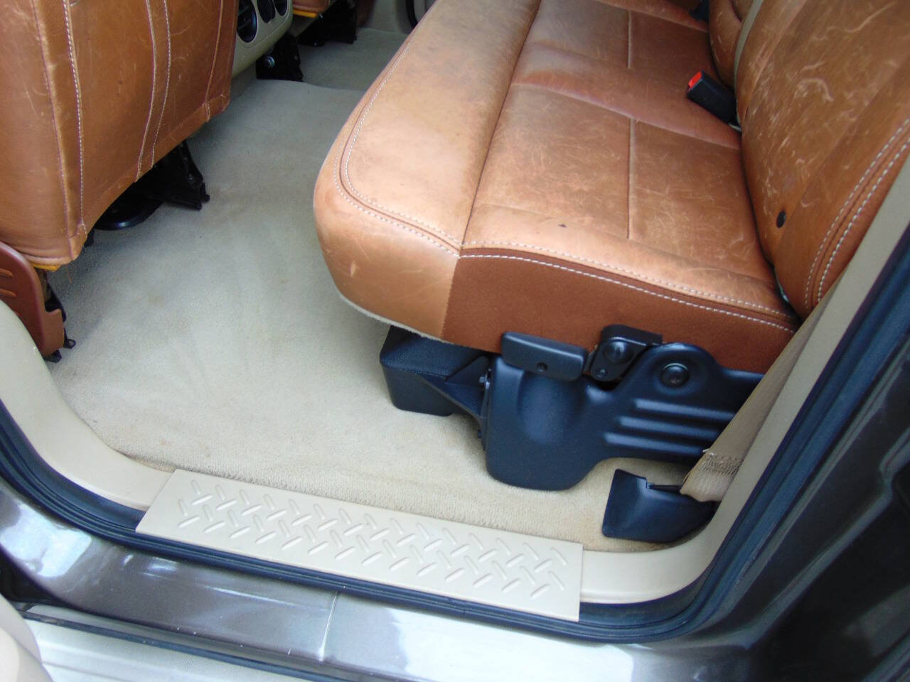 Used 2008 Ford F150 King Ranch AWD/4WD image 9