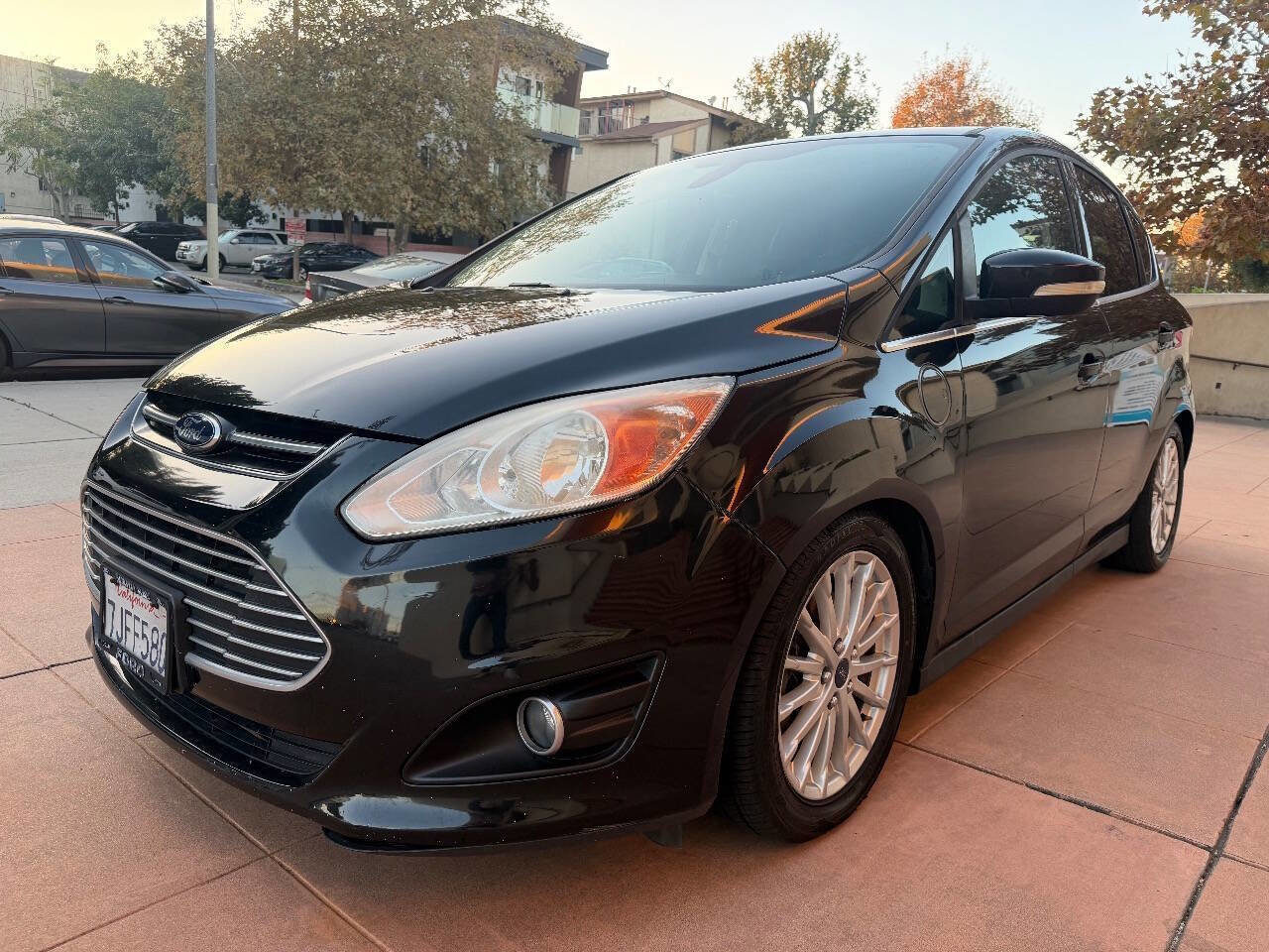 Used 2013 Ford C-MAX Energi SEL image 2