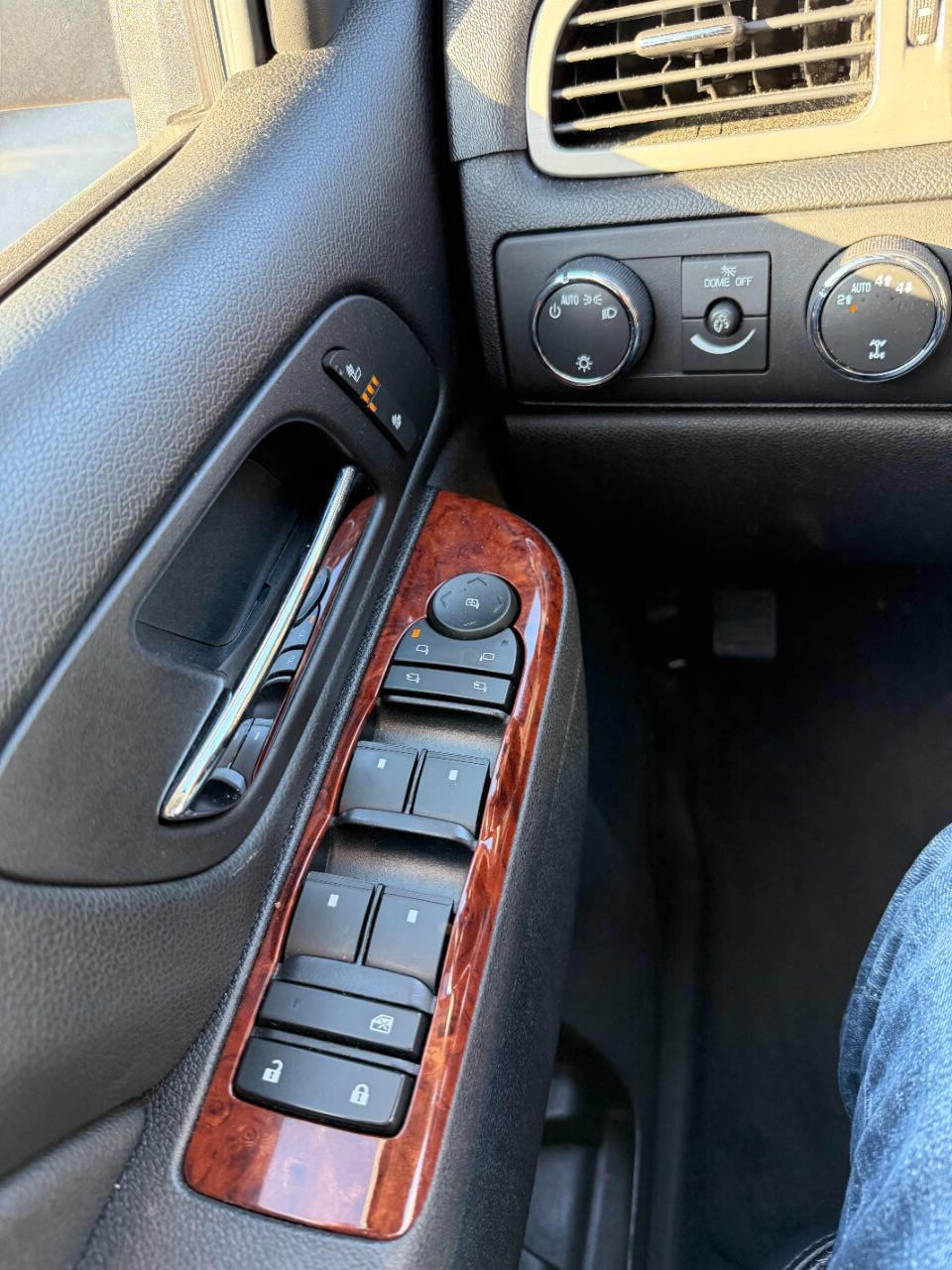 Used 2012 GMC Yukon 4WD Hybrid image 64