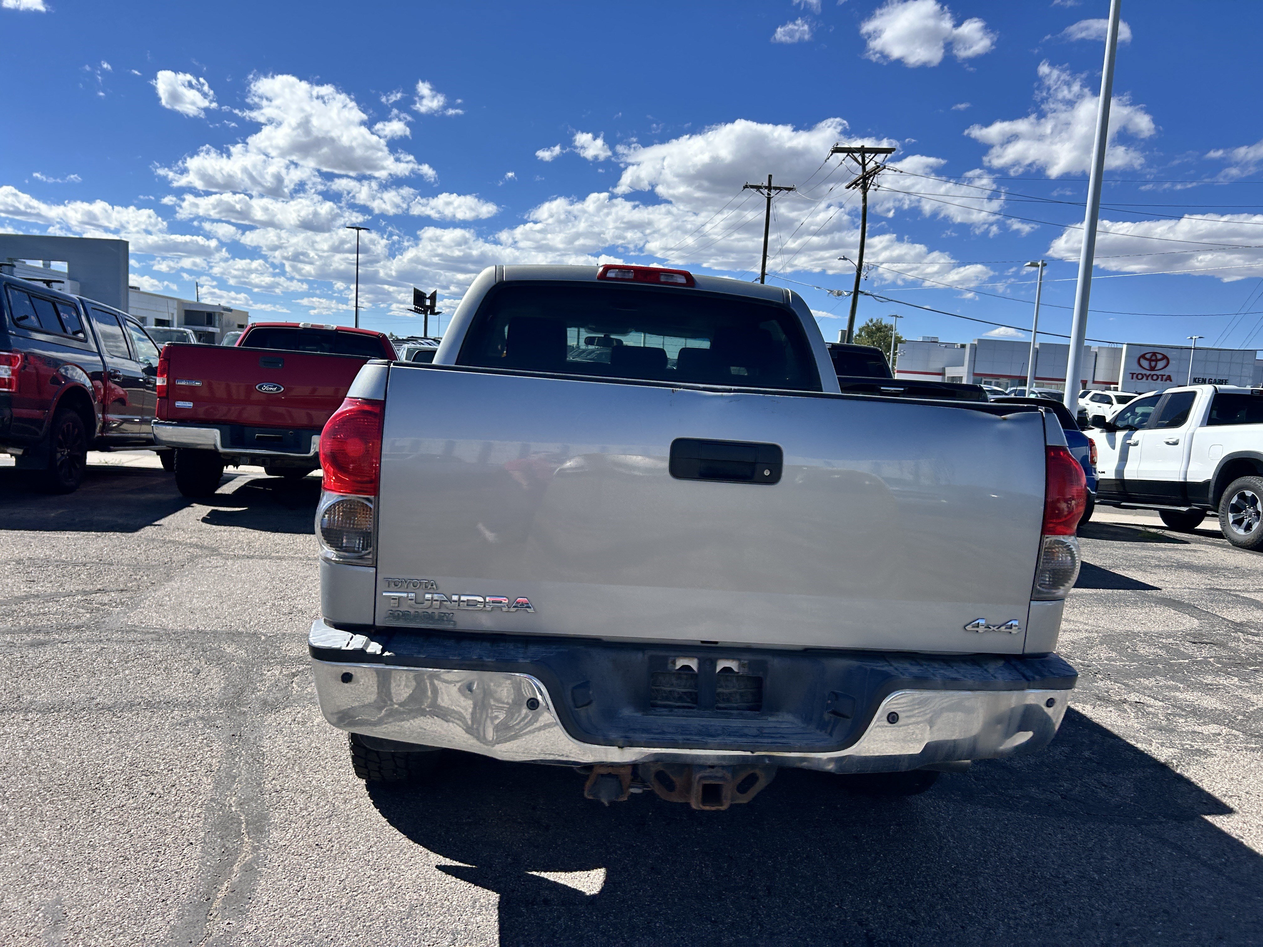 Used 2007 Toyota Tundra SR5 w/ Convenience Pkg AWD/4WD image 4