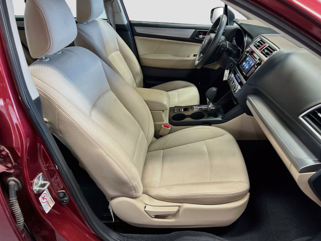 Used 2019 Subaru Outback 2.5i AWD/4WD image 26