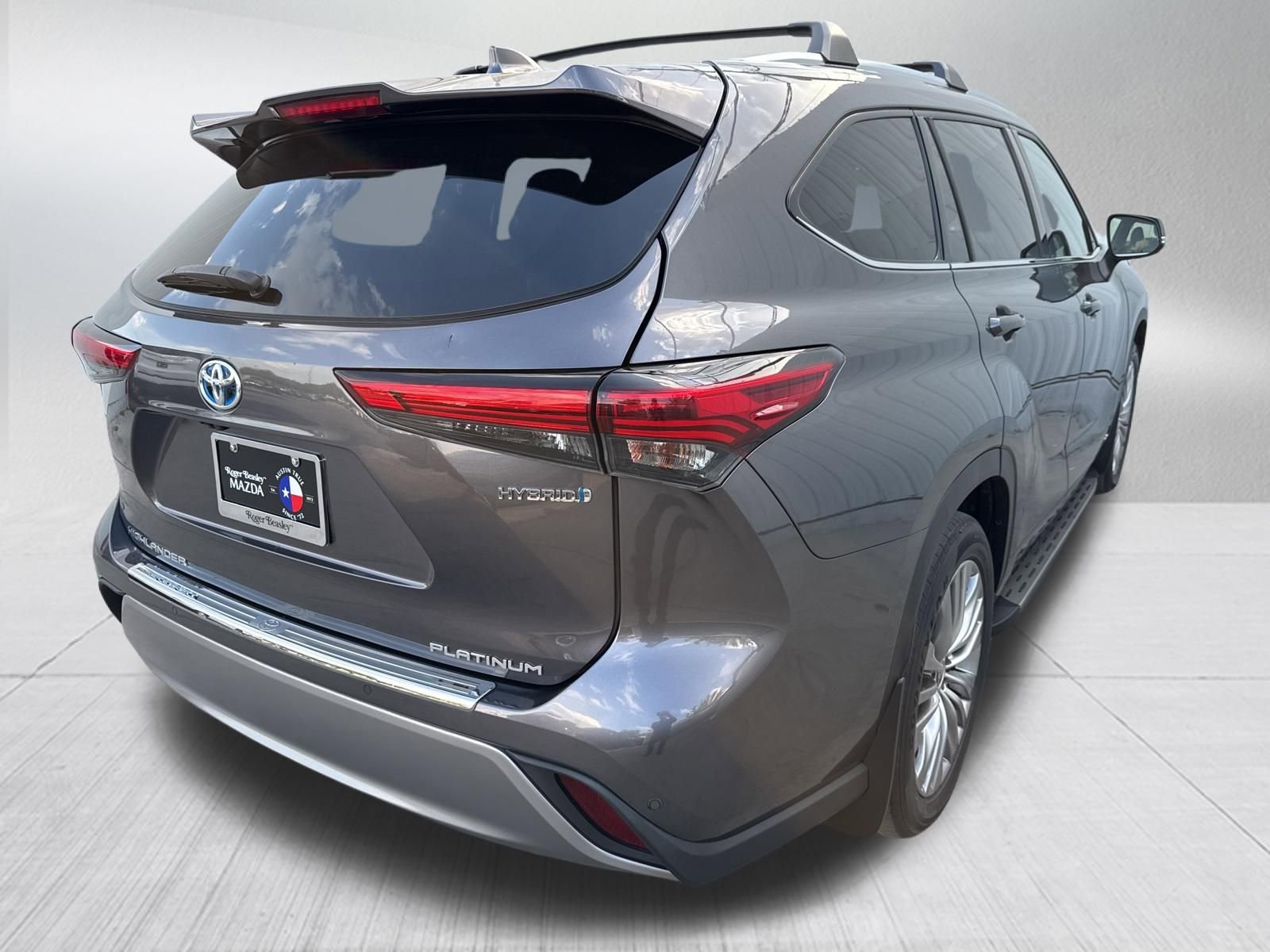 Used 2022 Toyota Highlander Platinum AWD/4WD image 9