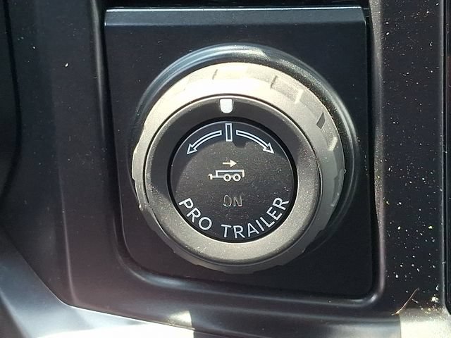 Used 2024 Ford F350 Lariat w/ Lariat Ultimate Package AWD/4WD image 19