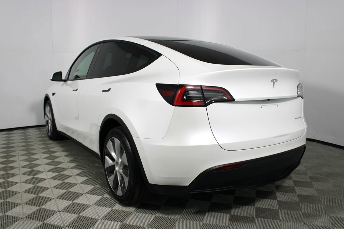 Used 2021 Tesla Model Y Long Range AWD/4WD image 31