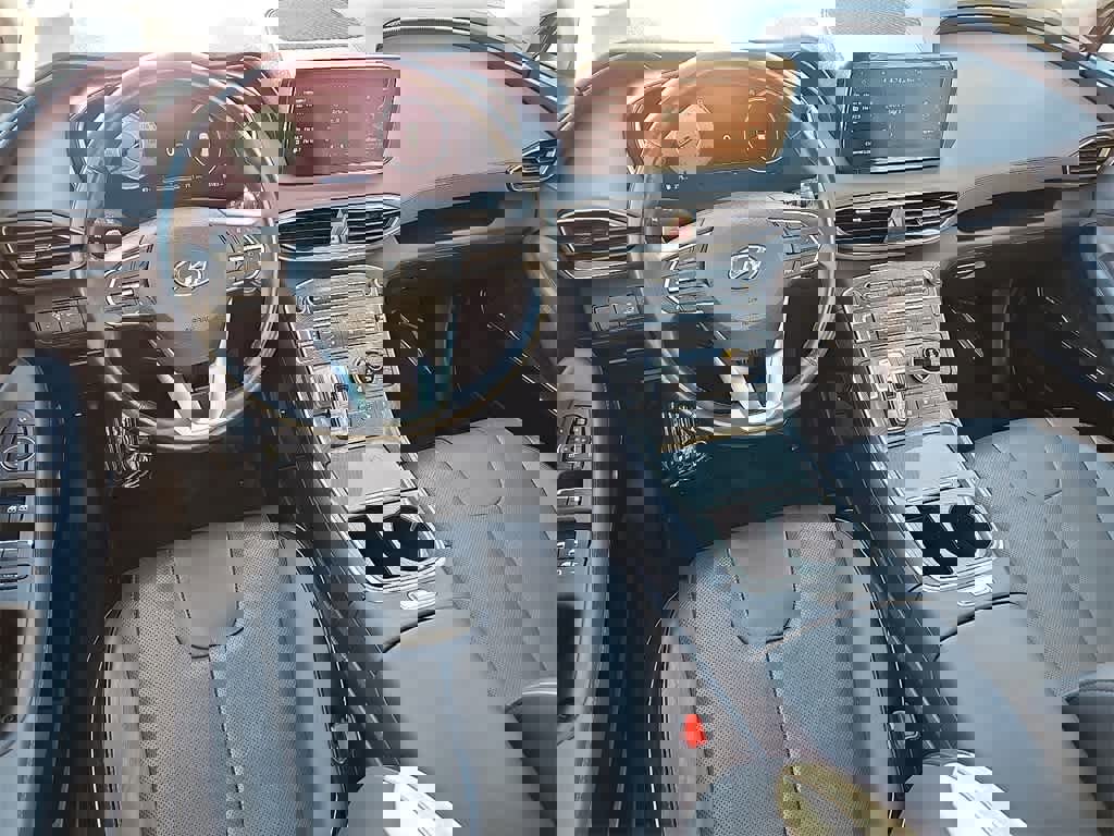 Used 2023 Hyundai Santa Fe Limited image 9