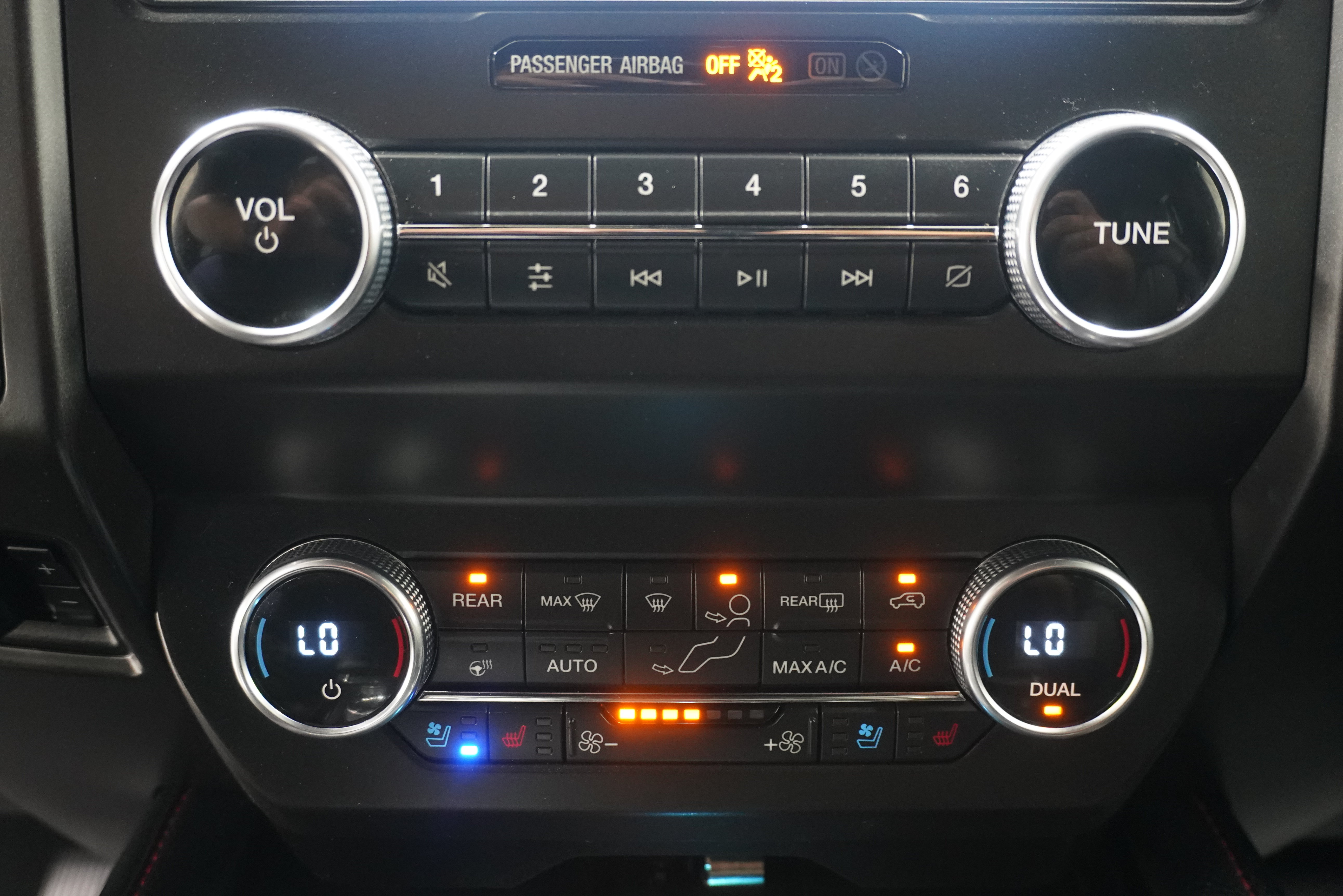 Used 2021 Ford Expedition Max Limited AWD/4WD image 26