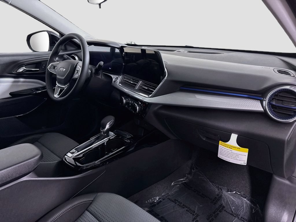 New 2026 Chevrolet Trax LT w/ Driver Confidence Package FWD image 27