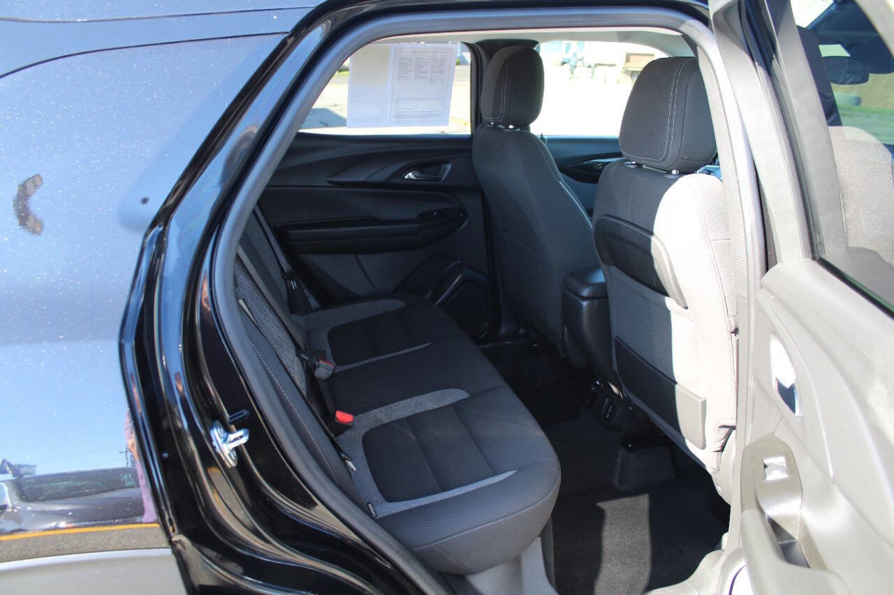 Used 2024 Chevrolet TrailBlazer LT w/ Convenience Package image 16