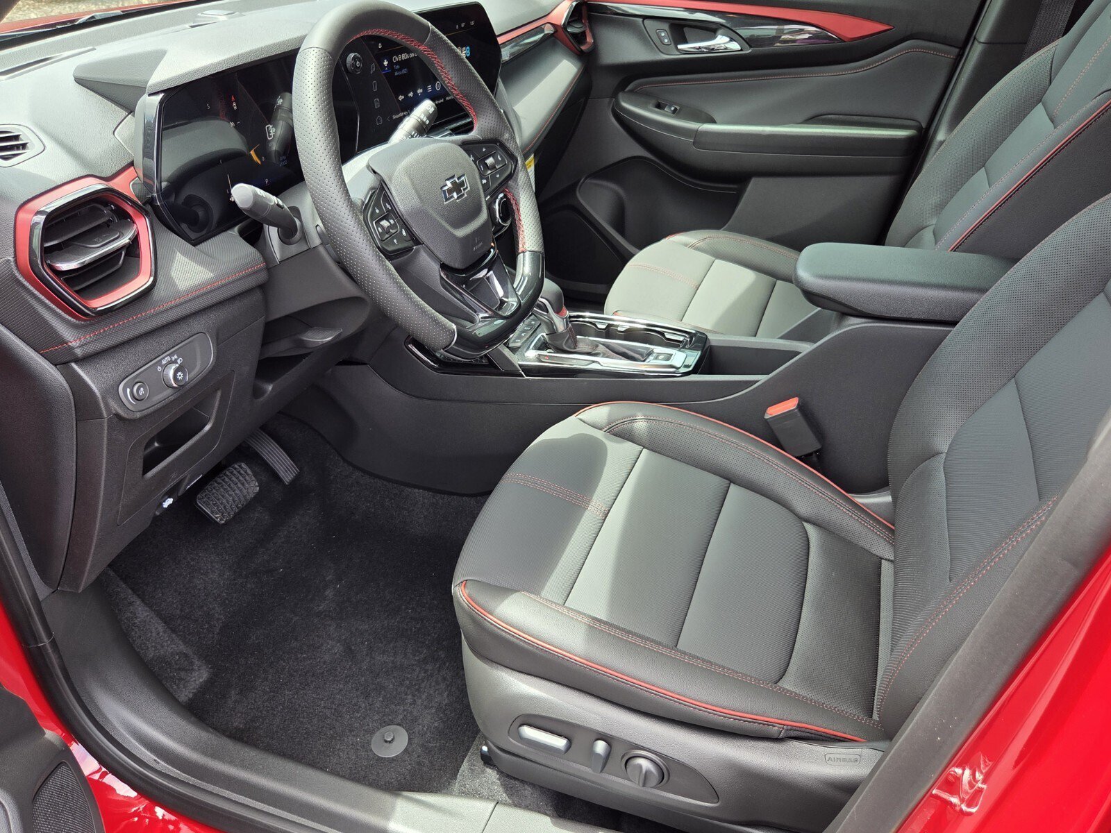 New 2026 Chevrolet TrailBlazer RS w/ Driver Confidence Package FWD image 5