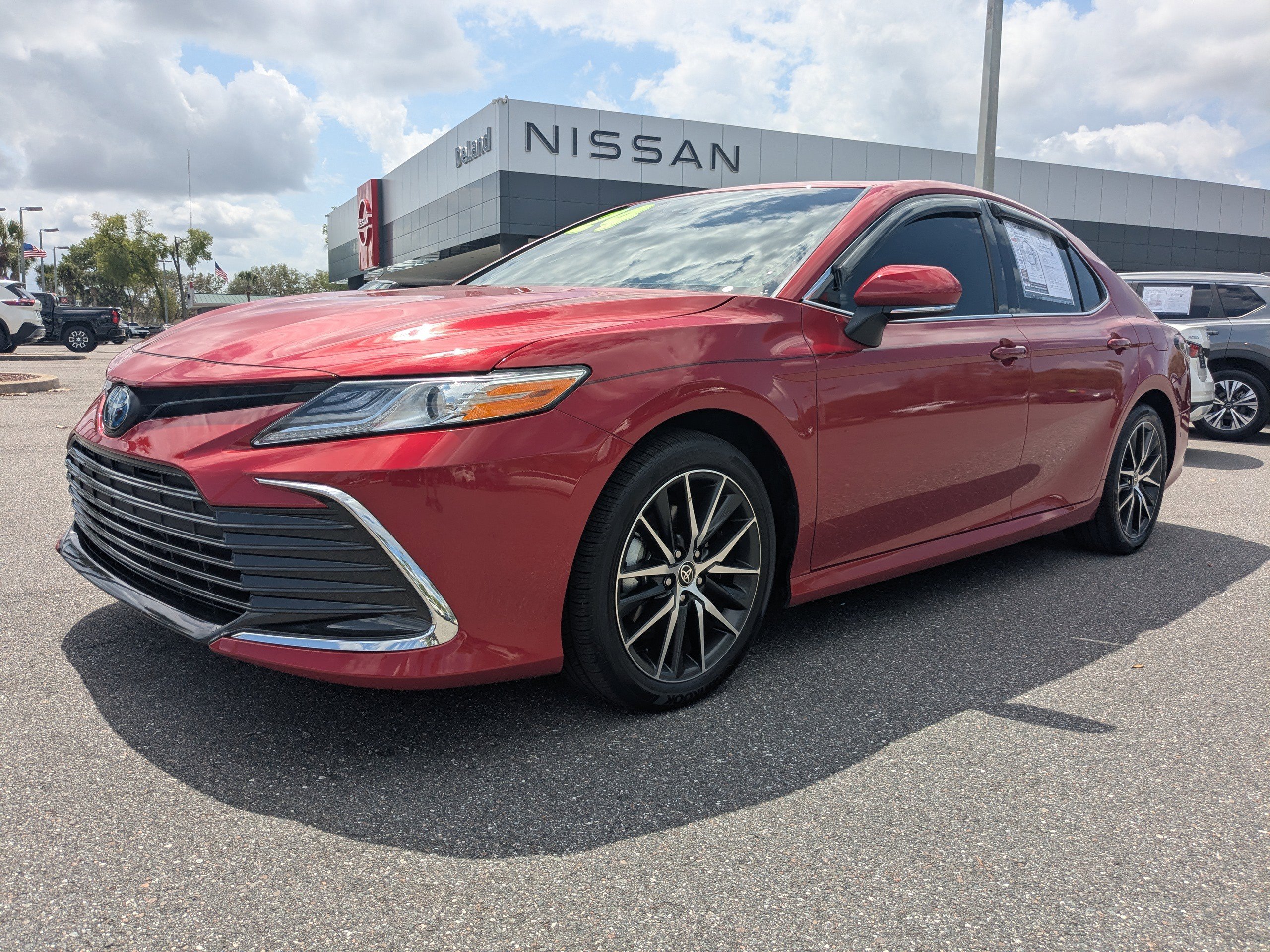 Used 2024 Toyota Camry XLE image 8