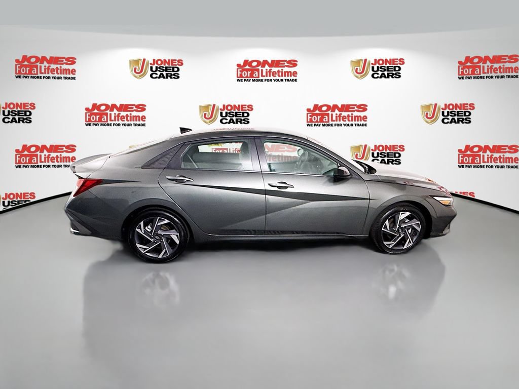 Certified 2025 Hyundai Elantra Sport FWD image 17