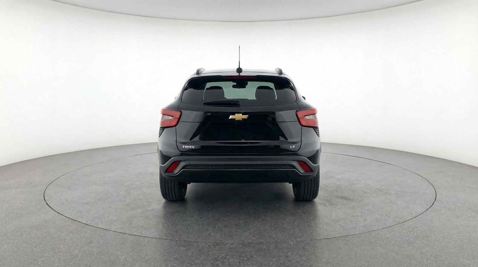 Used 2025 Chevrolet Trax LT FWD image 7