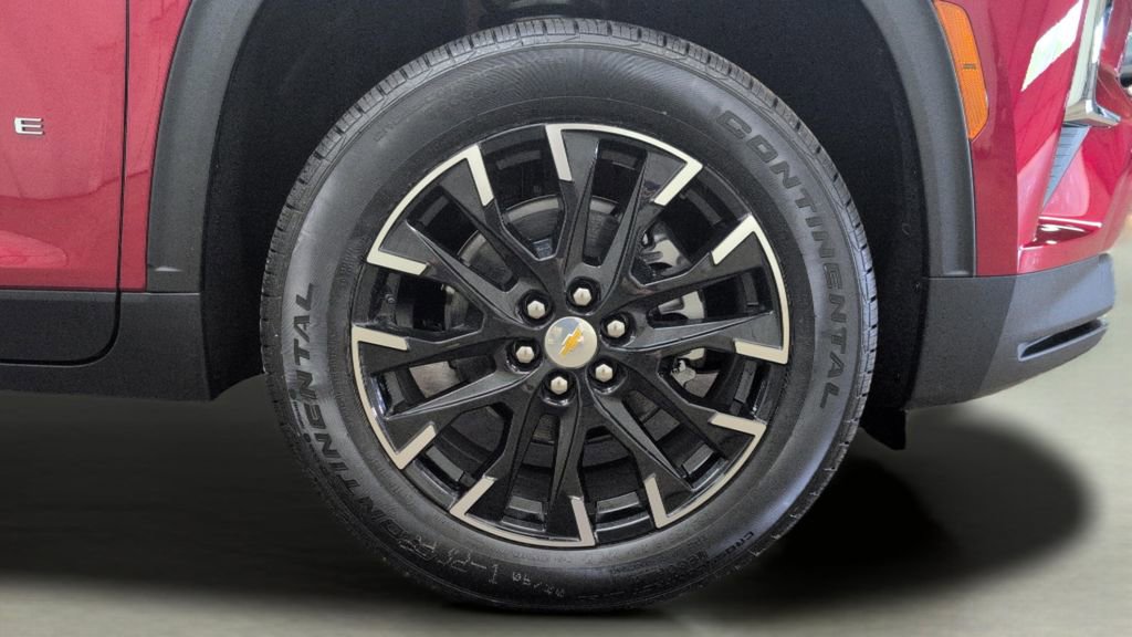 New 2026 Chevrolet Traverse LT w/ Sun and Wheel Package FWD image 29