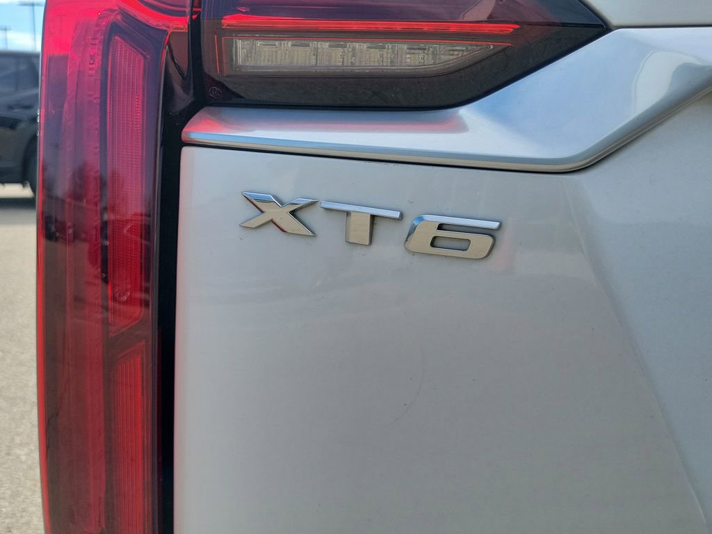 Used 2020 Cadillac XT6 Premium Luxury w/ LPO, Floor Liner Package image 7