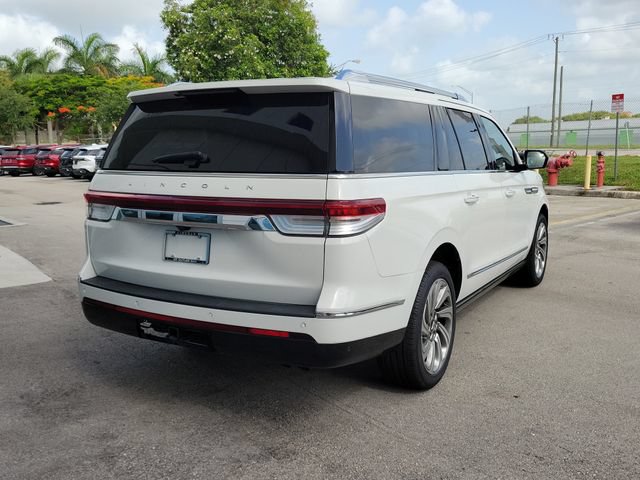 Certified 2022 Lincoln Navigator L Reserve RWD image 6