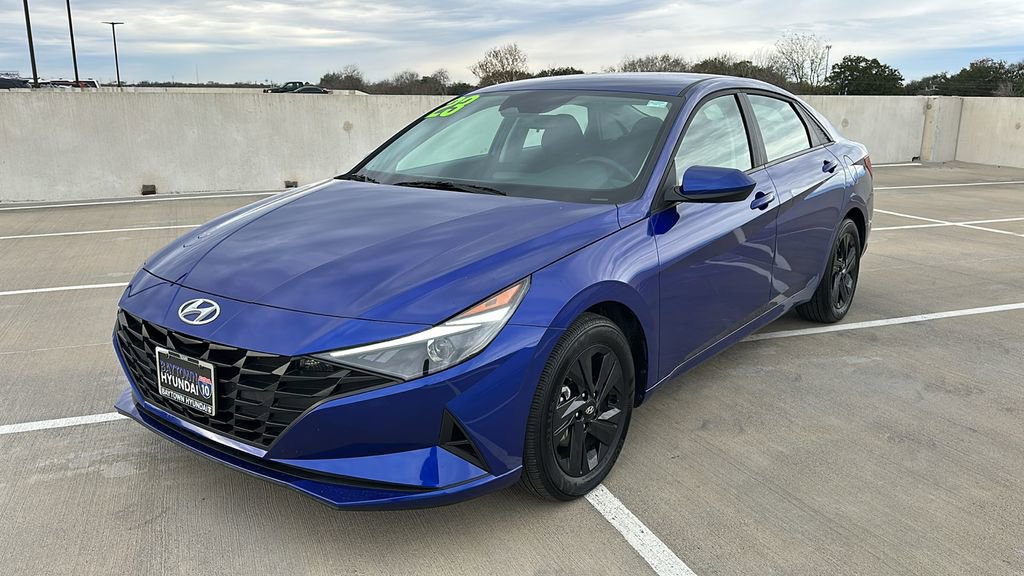 Used 2023 Hyundai Elantra SEL image 8