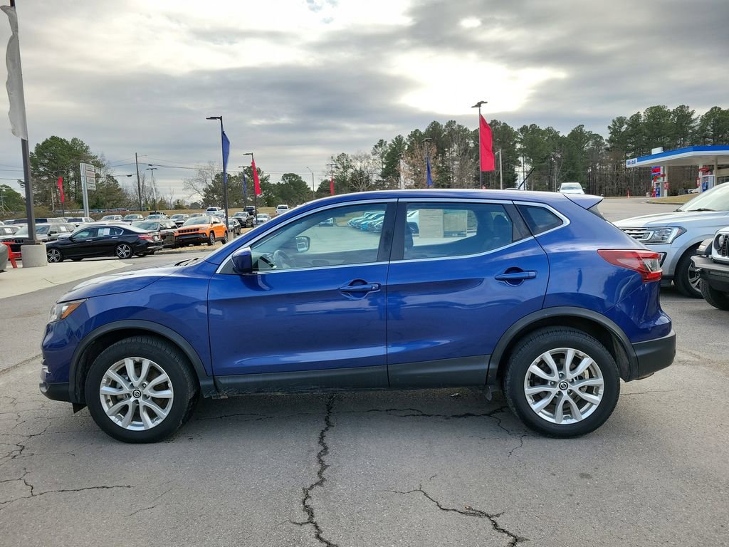 Used 2022 Nissan Rogue Sport S image 6