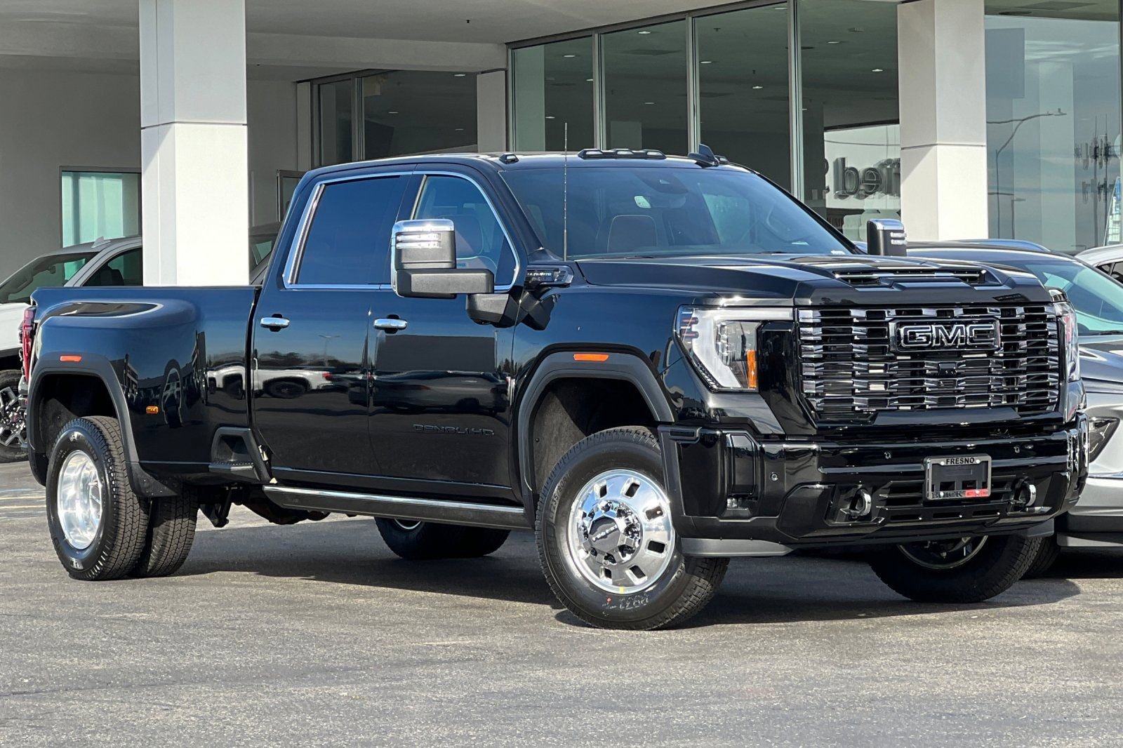 New 2026 GMC Sierra 3500 Denali Ultimate w/ LPO, Black Badging Package image 2