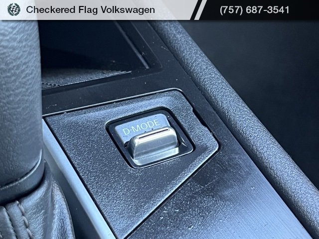 Used 2025 Nissan Kicks S image 39