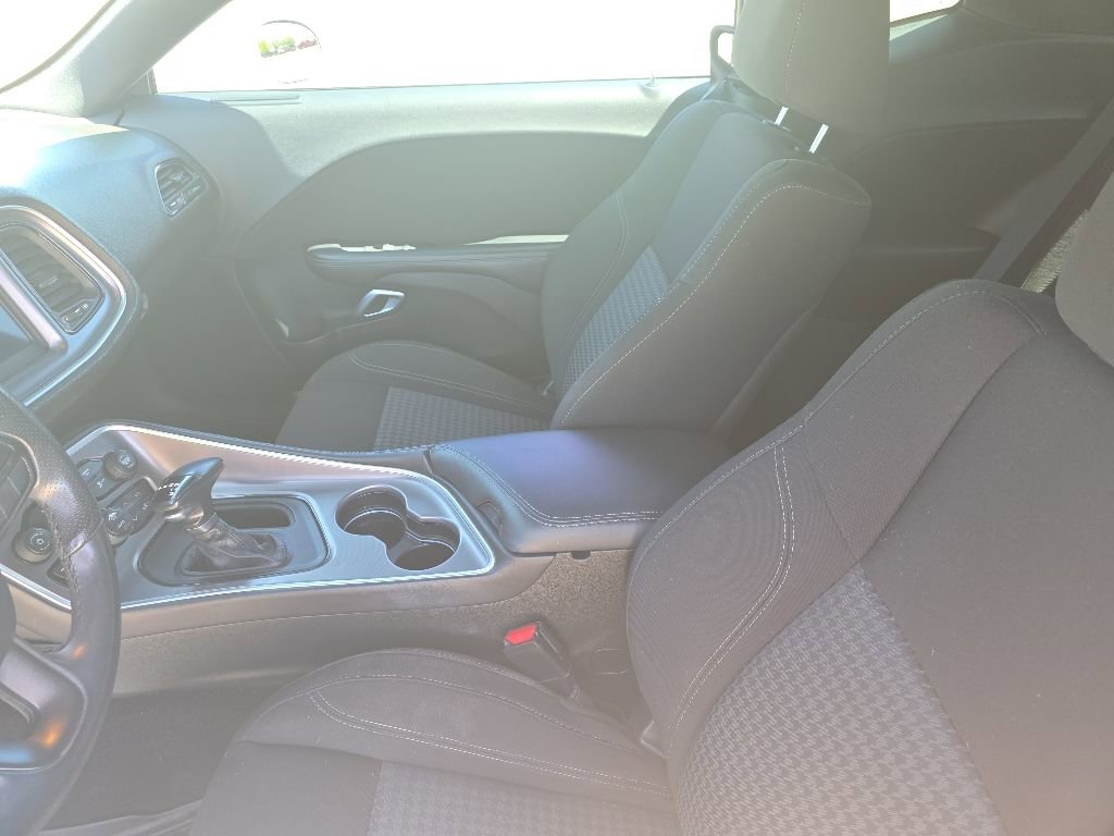 Used 2020 Dodge Challenger SXT w/ Blacktop Package RWD image 9