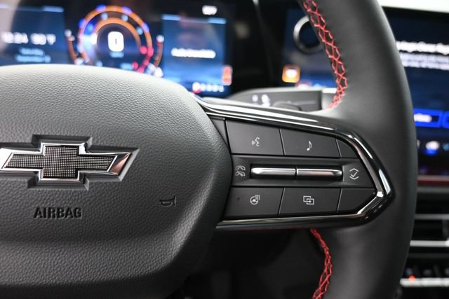 New 2027 Chevrolet Traverse RS w/ LPO, Floor Liner Package FWD image 17
