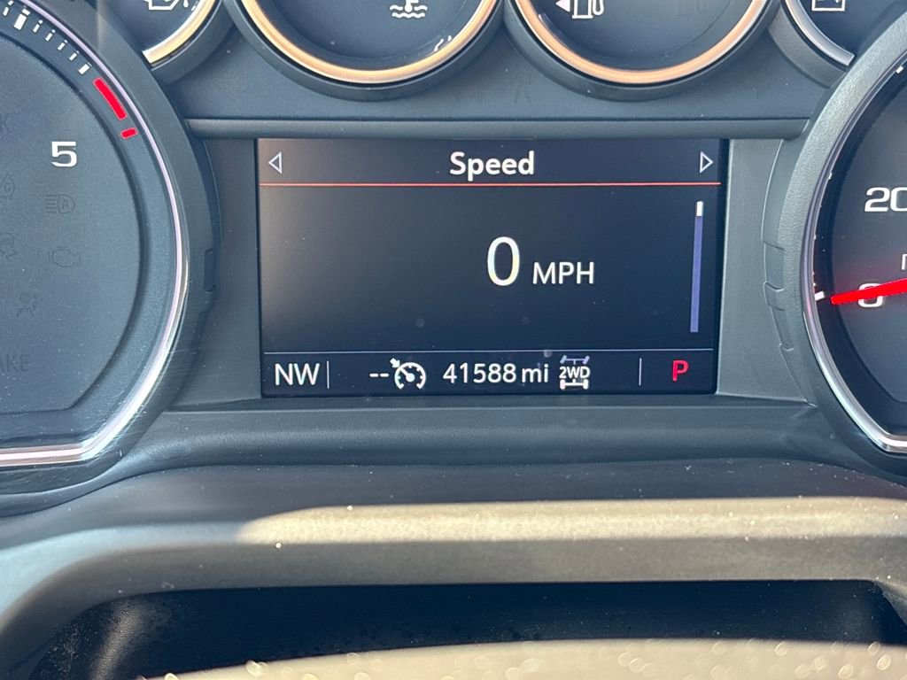 Used 2022 Chevrolet Silverado 2500 LT w/ Convenience Package image 21