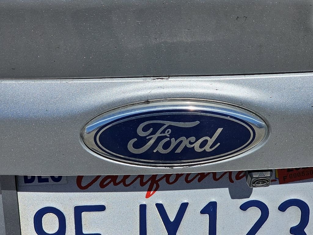 Used 2016 Ford C-MAX Energi SEL w/ Equipment Group 301A image 5